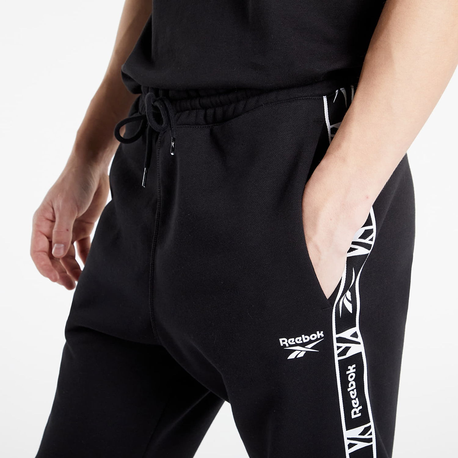 Tepláky Reebok Tape Jogger Čierna | HB5978, 1