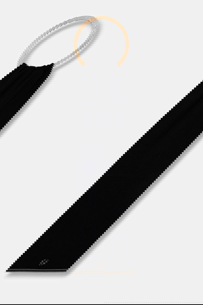 Šál Fred Perry Wool-Blend Knitted Scarf with Wooden Ring and Striped Hem Čierna | C9152, 0