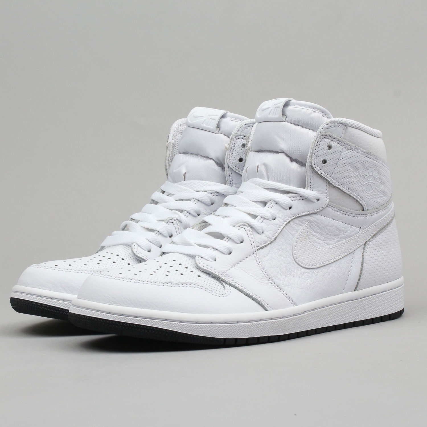 Tenisky a topánky Jordan Air Jordan 1 Retro High OG "White Perforated" Biela | 555088-100, 1