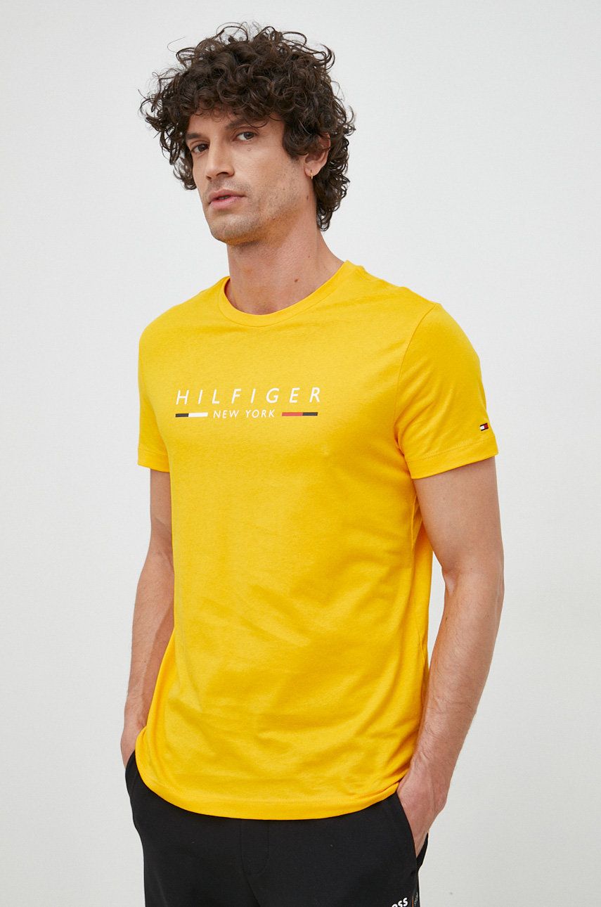 Tričko Tommy Hilfiger Print T-Shirt Žltá | MW0MW29372.PPYX, 0