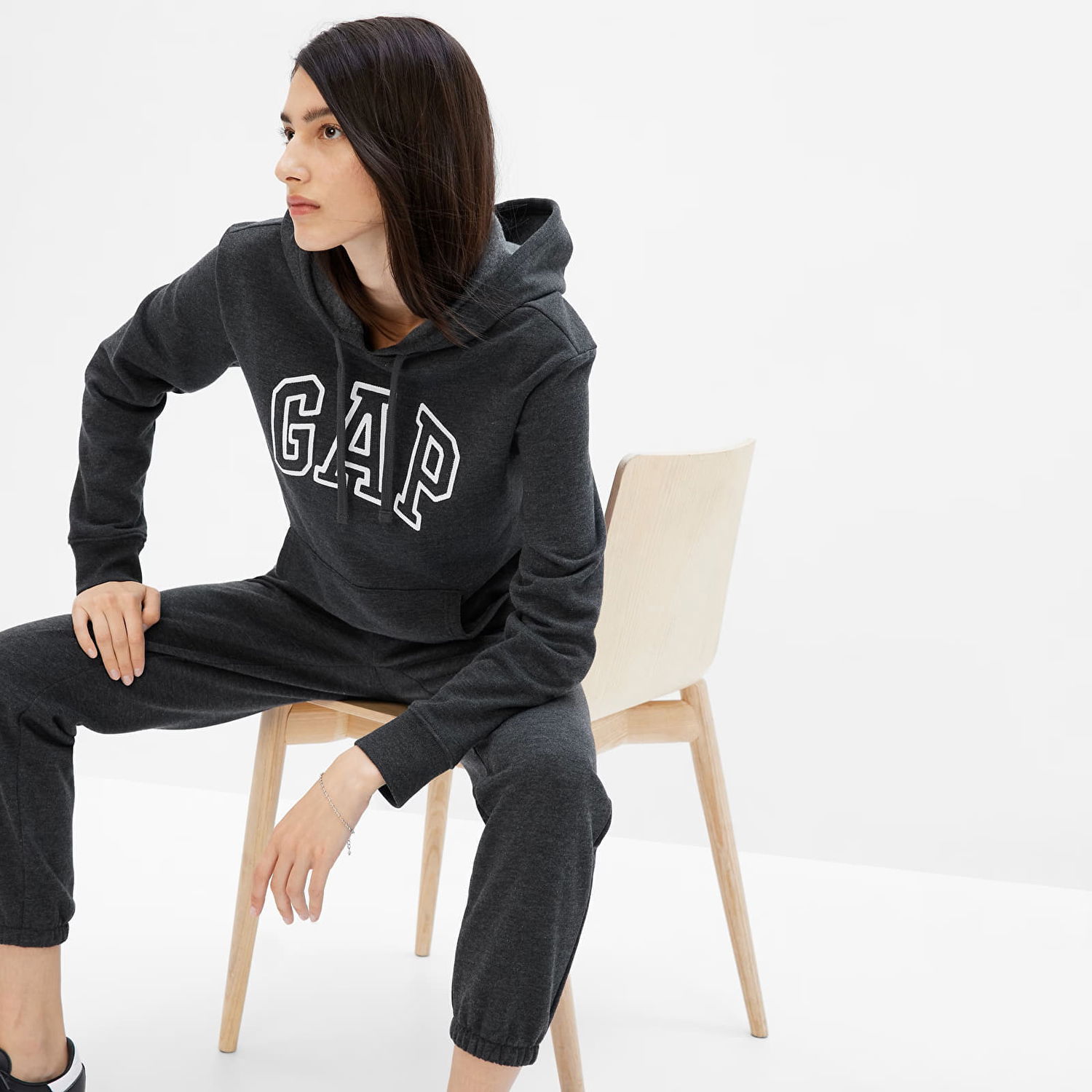 Mikina GAP Pullover Logo Hoodie Charcoal Heather Čierna | 463506-03, 0