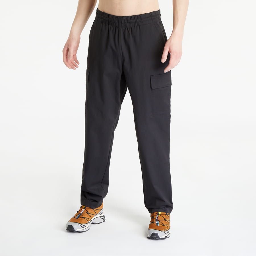 Cargo nohavice New Balance Athletics Remastered Woven Cargo Pant Čierna | MP31526BK, 0