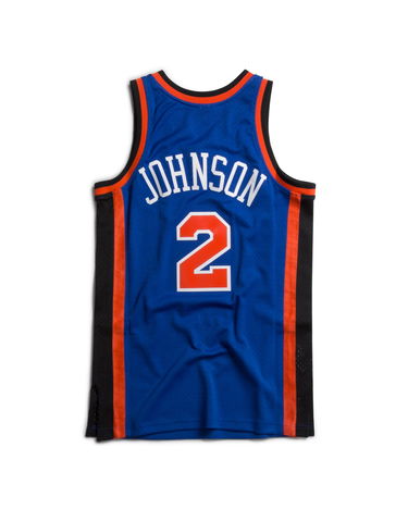 Dres Mitchell & Ness Mitchell & Ness Hardwood Classics Swingman Jersey New York Knicks 1998-99 Larry Johnson #2 Modrá | SMJYCP18007-NYKROYA98LJO, 2