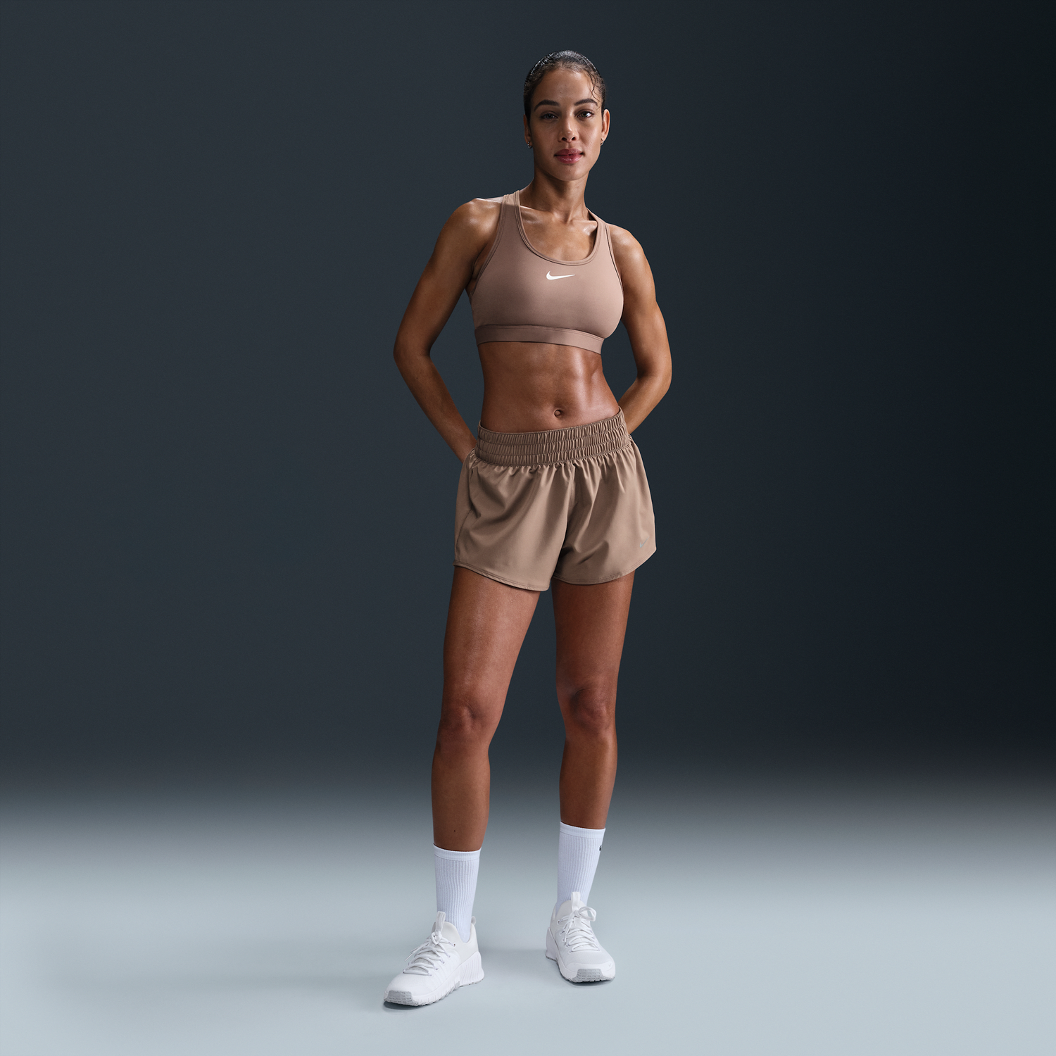 Podprsenka Nike Dri-FIT One Mid-Rise 3" Shorts with Liner Hnedá | DX6010-233, 1