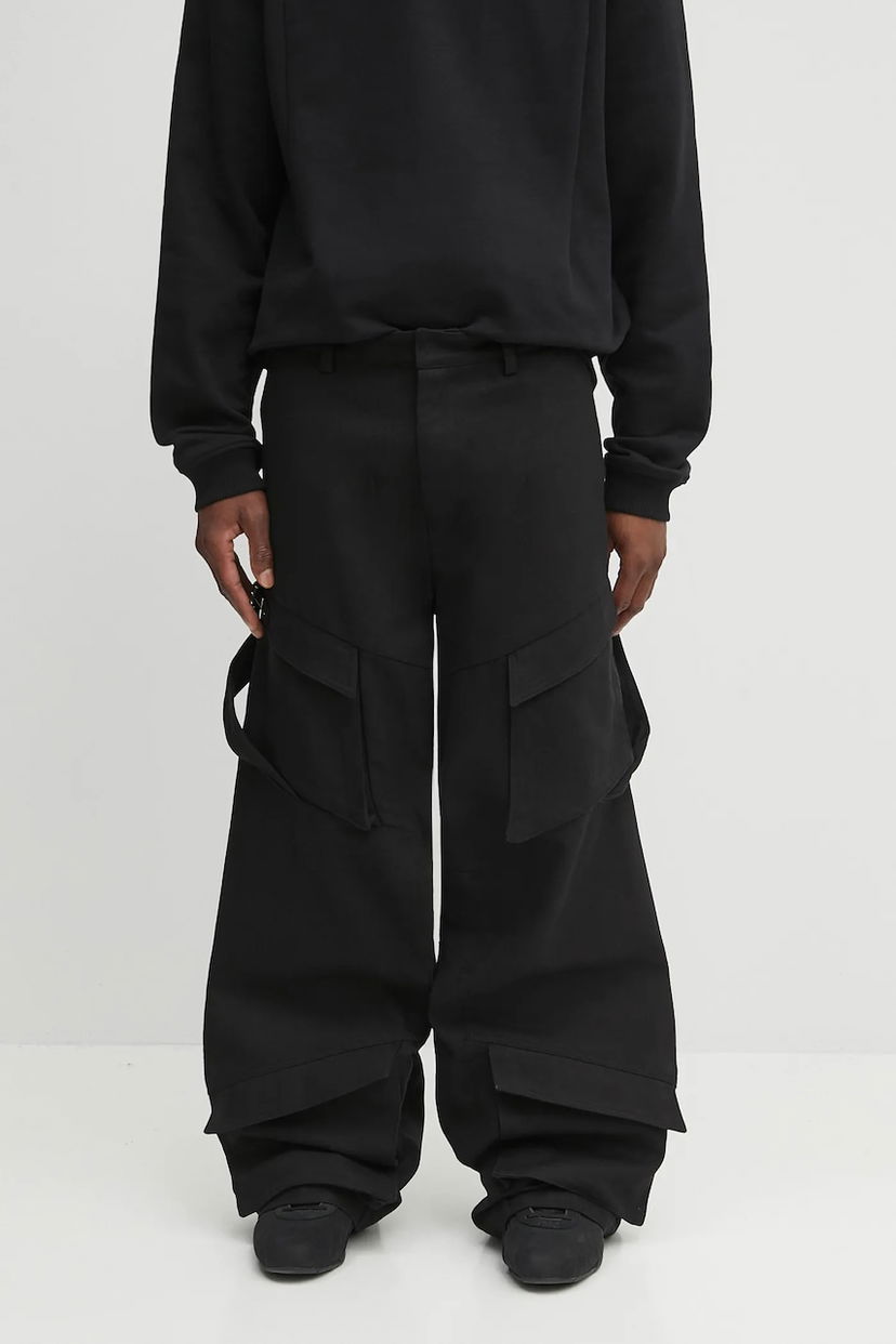 Cargo nohavice HELIOT EMIL Cotton Wide-Leg Cargo Trousers with Side Straps Čierna | PREAW25.M.10.160.BLK01.