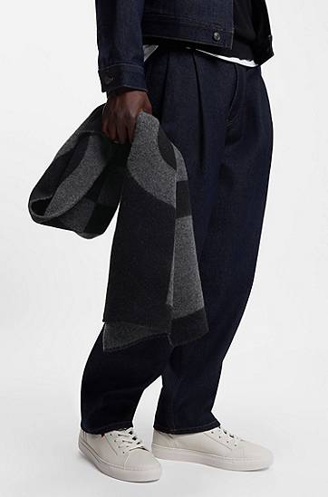 Šál BOSS Wool-blend scarf with stacked logos Rôznofarebný | 50524767, 1