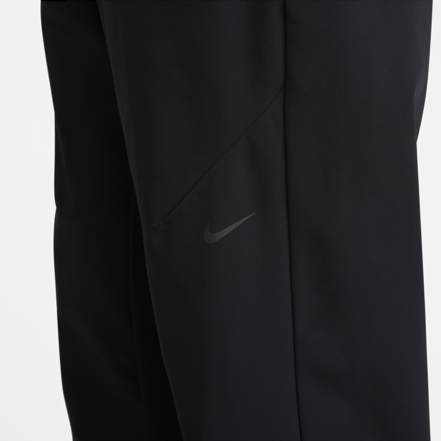 Nohavice Nike A.P.S. Woven Training Pants Čierna | FN3014-010, 1