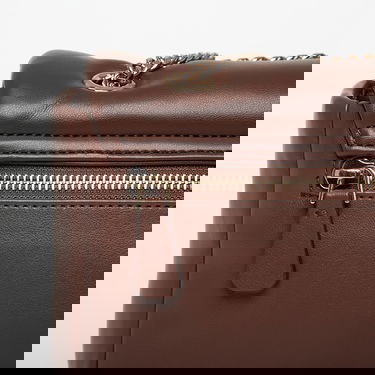 Taška cez rameno GUESS Padded Chain Strap Convertible Crossbody Flap Bag Sunetra Universal Hnedá | HWNG7534210-ESP, 3