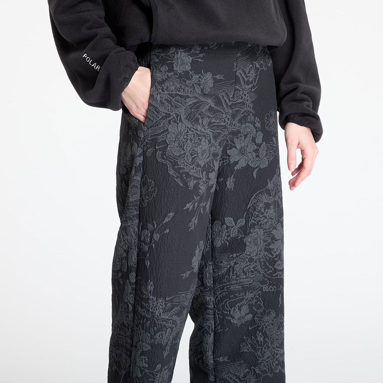 Nohavice Nike Sportswear Collection Mid-Rise Jacquard Track Pants Čierna | HF9588-010, 1