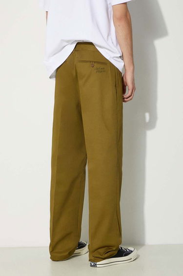 Nohavice MAISON KITSUNÉ Maison Kitsuné Relaxed Chino Pants Zelené | MM01106WW0078, 2