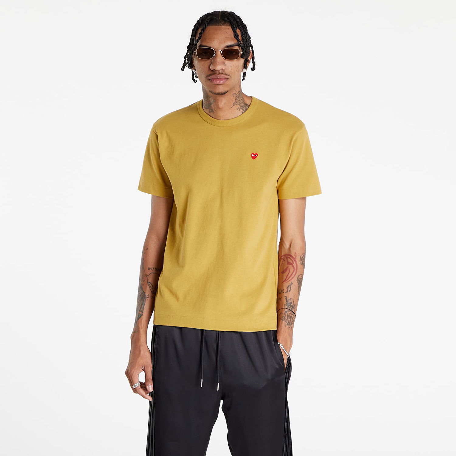 Tričko Comme des Garçons PLAY Heart Logo Tee UNISEX Hnedá | AZT314 olive, 1
