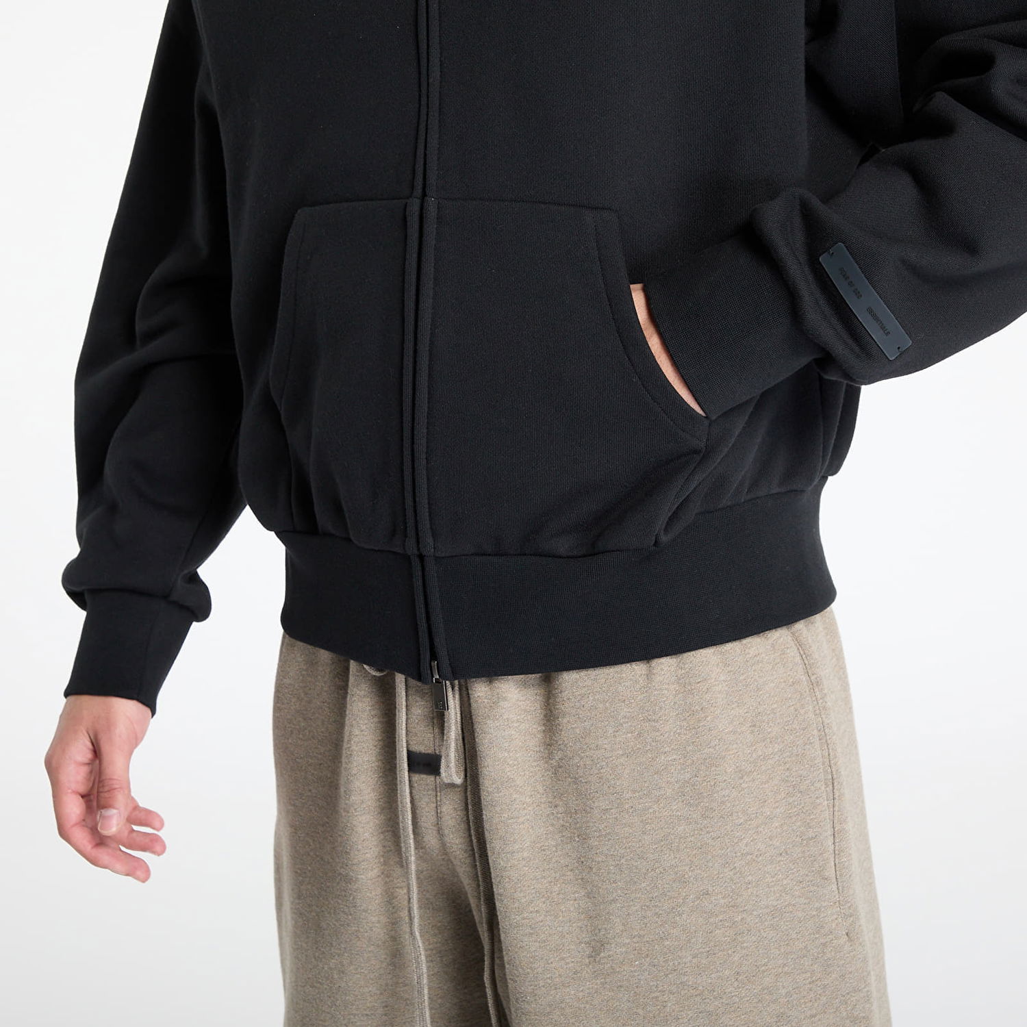 Mikina Fear of God Fear of God Essentials Classic Fit Fleece Zip Up Hoodie Čierna | 192AS254780F-861, 1