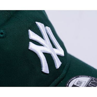 Šiltovka New Era 9TWENTY MLB Nos League Essential New York Yankees - Dark Green / White One Size Zelené | 60471473, 3