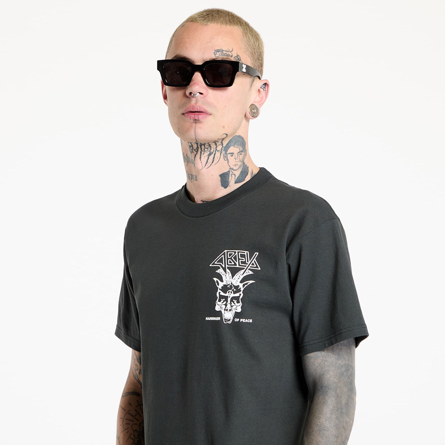 Tričko OBEY OBEY Harbinger Of Peace Graphic Tee Čierna | 165264144, 1