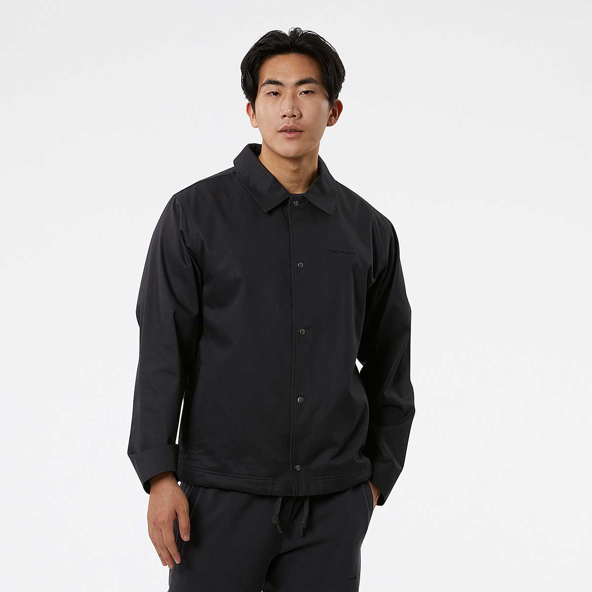 Bunda New Balance Athletics Nature State Coaches Jacket Čierna | MJ23552-blu, 1