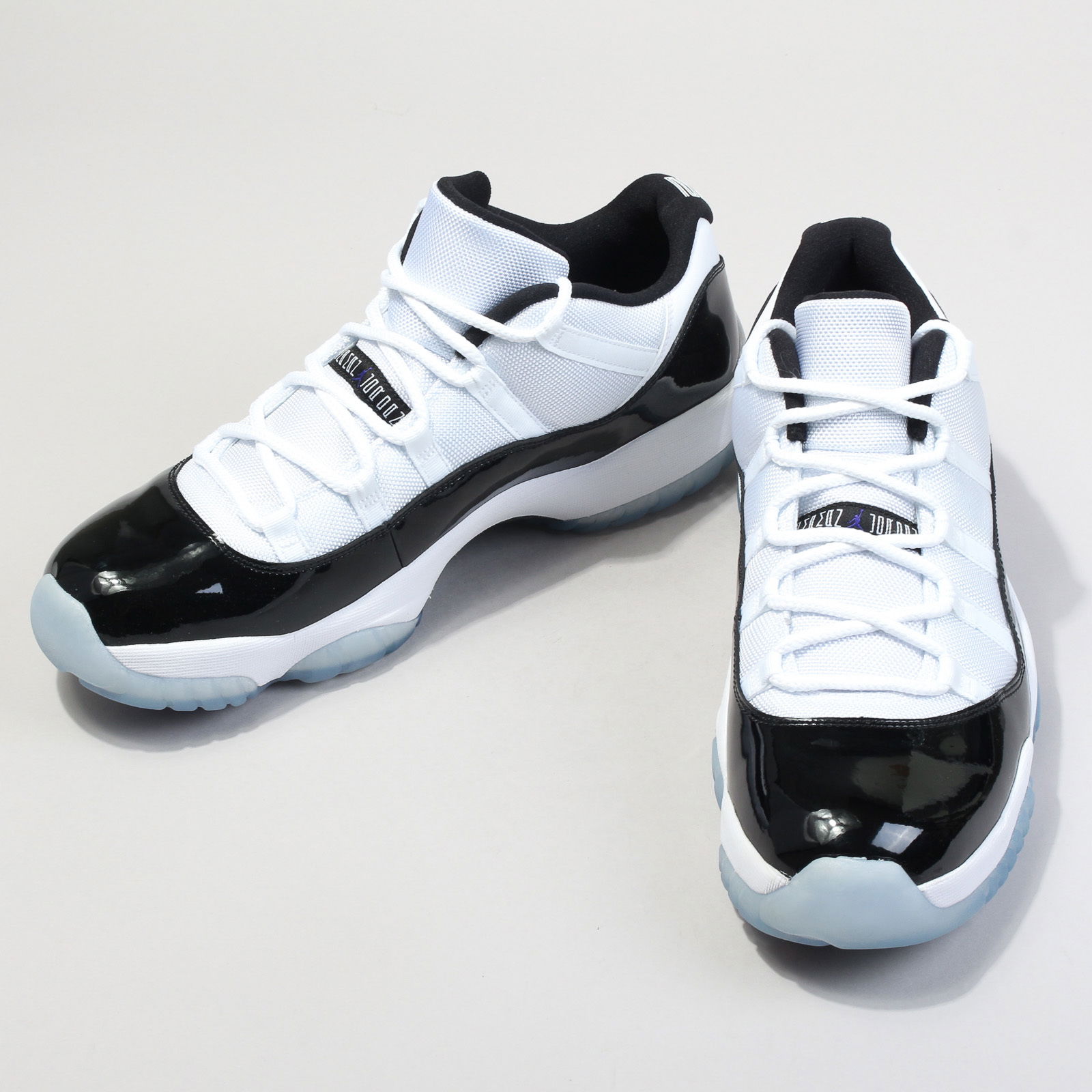 Air Jordan 11 Retro Low "Concord"