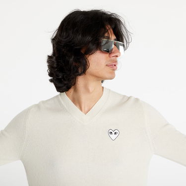 Sveter Comme des Garçons PLAY White Heart Pullover Béžová | P1N064, 1