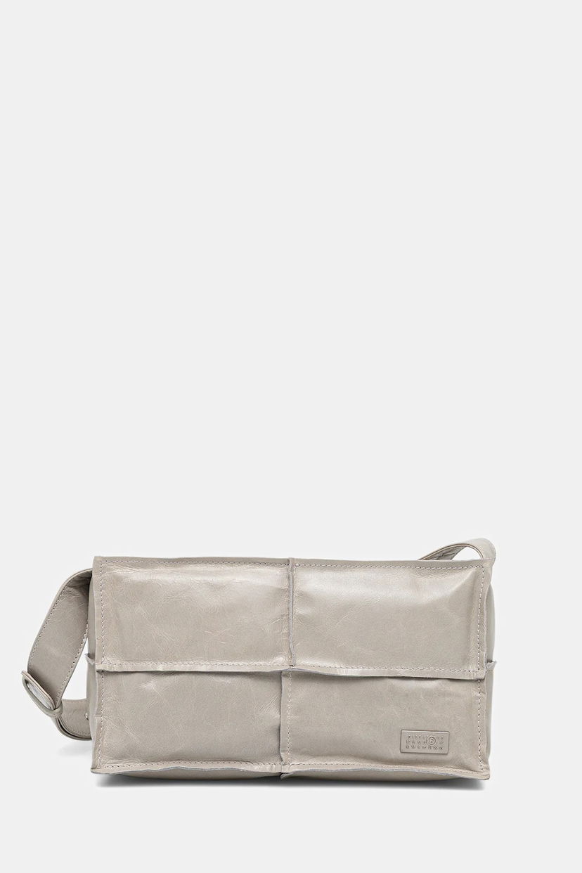 Taška cez rameno Maison Margiela MM6 Maison Margiela Leather Paneled Shoulder Bag Šedá | SB5WD0031.P8490.T1019