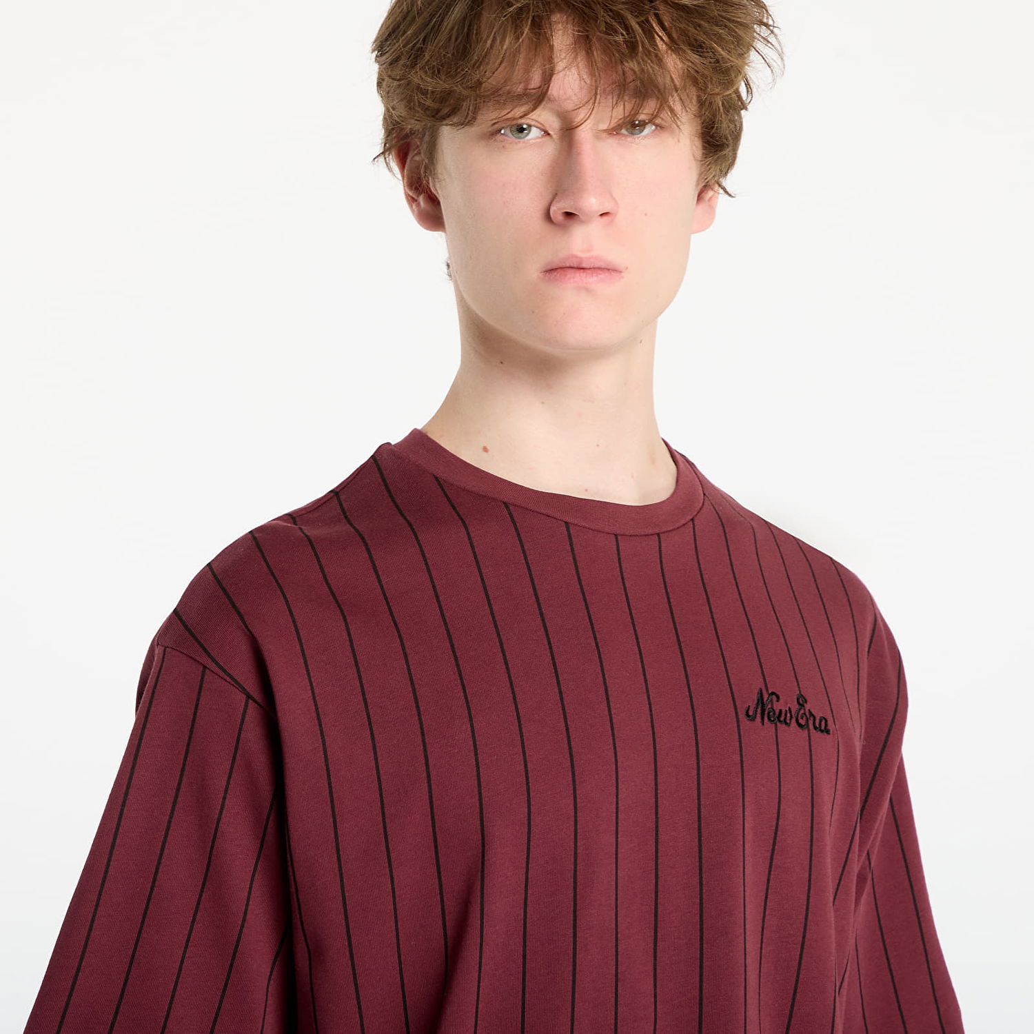 Tričko New Era Oversized Pinstripe T-shirt Vínová | 60758724, 1
