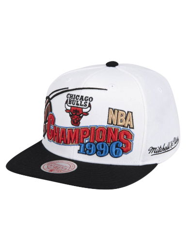 Šiltovka Mitchell & Ness 96 Champions Wave Snapback HWC Chicago Bulls Biela | HHSS1081-CBUYYPPPWHBK