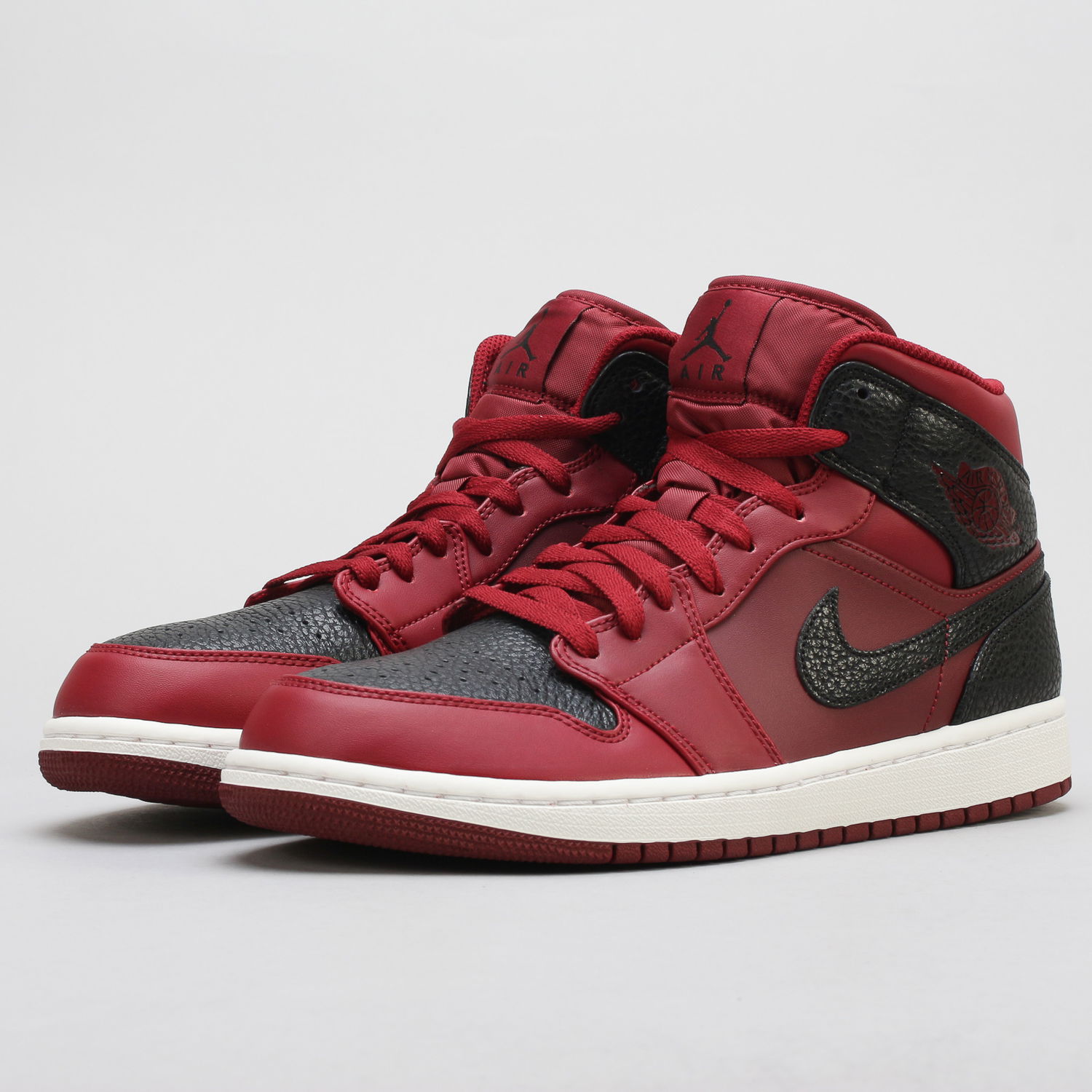 Tenisky a topánky Jordan Air Jordan 1 Mid "Reverse Banned" Červená | 554724-601, 1