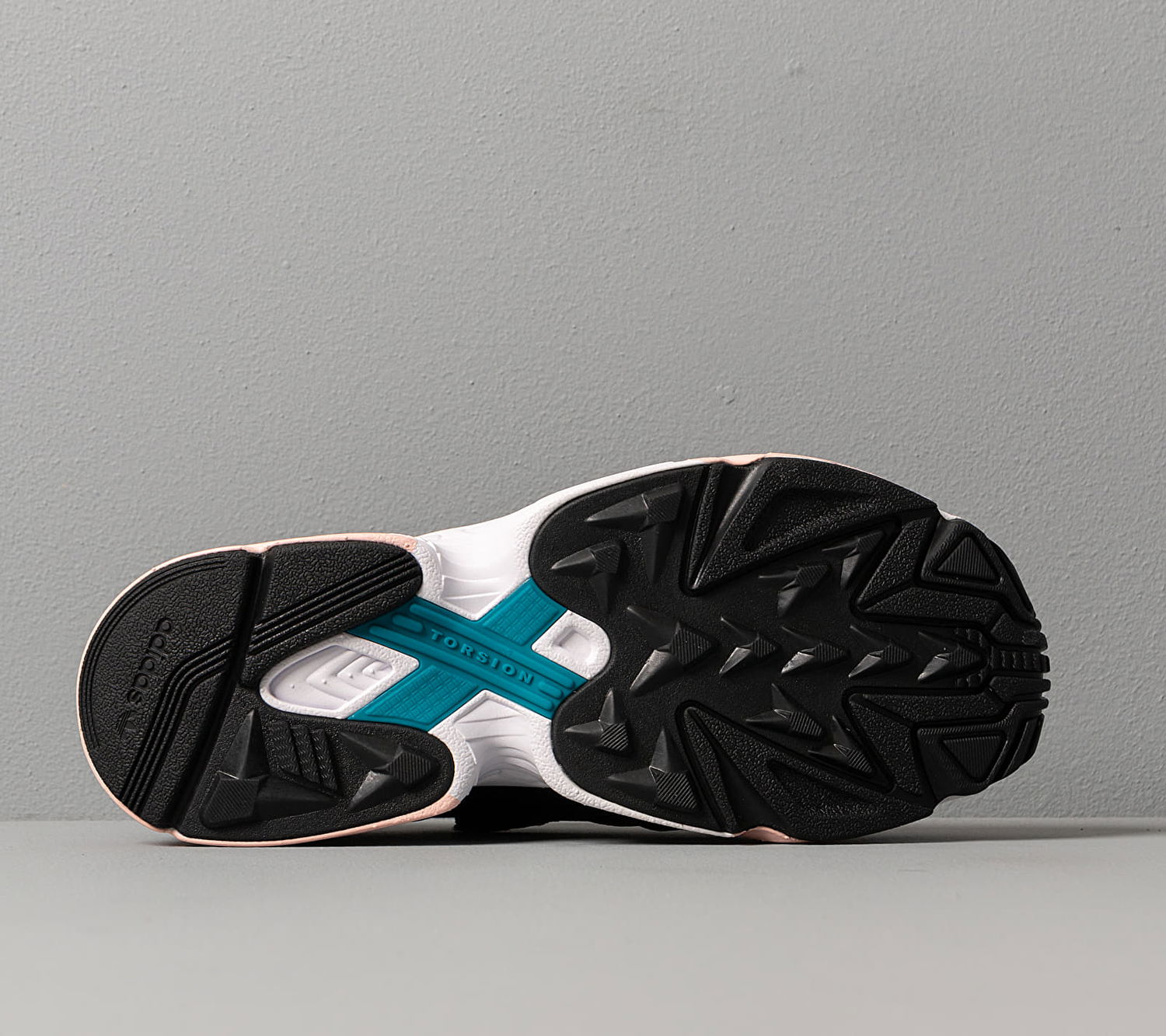 Tenisky a topánky adidas Originals Falcon RW Čierna | EE5112, 1