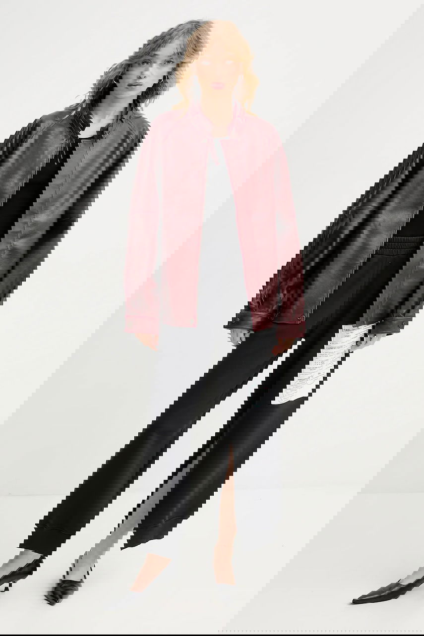 Bomber bunda Maison Margiela MM6 Maison Margiela Oversized Faux Leather Bomber Jacket with Tie Collar Vínová | S62AN0148.M35455.211, 1