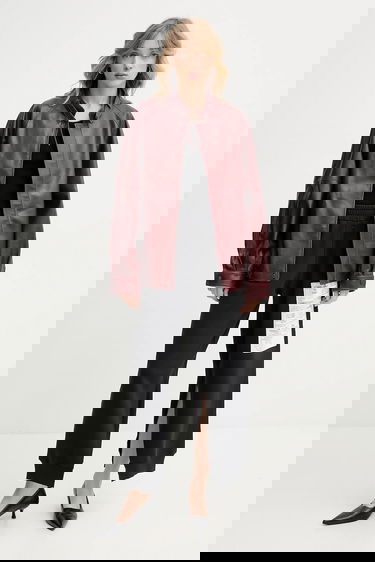 Bomber bunda Maison Margiela MM6 Maison Margiela Oversized Faux Leather Bomber Jacket with Tie Collar Vínová | S62AN0148.M35455.211, 1