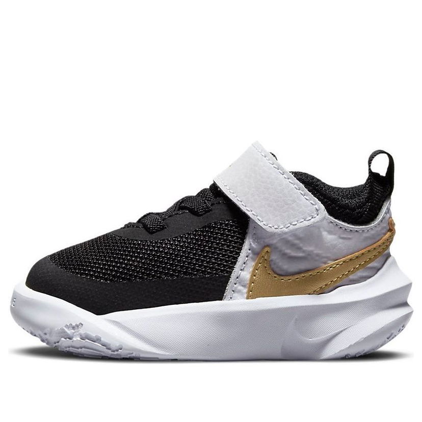 Tenisky a topánky Nike Nike Team Hustle D10 Biela | CW6737-002