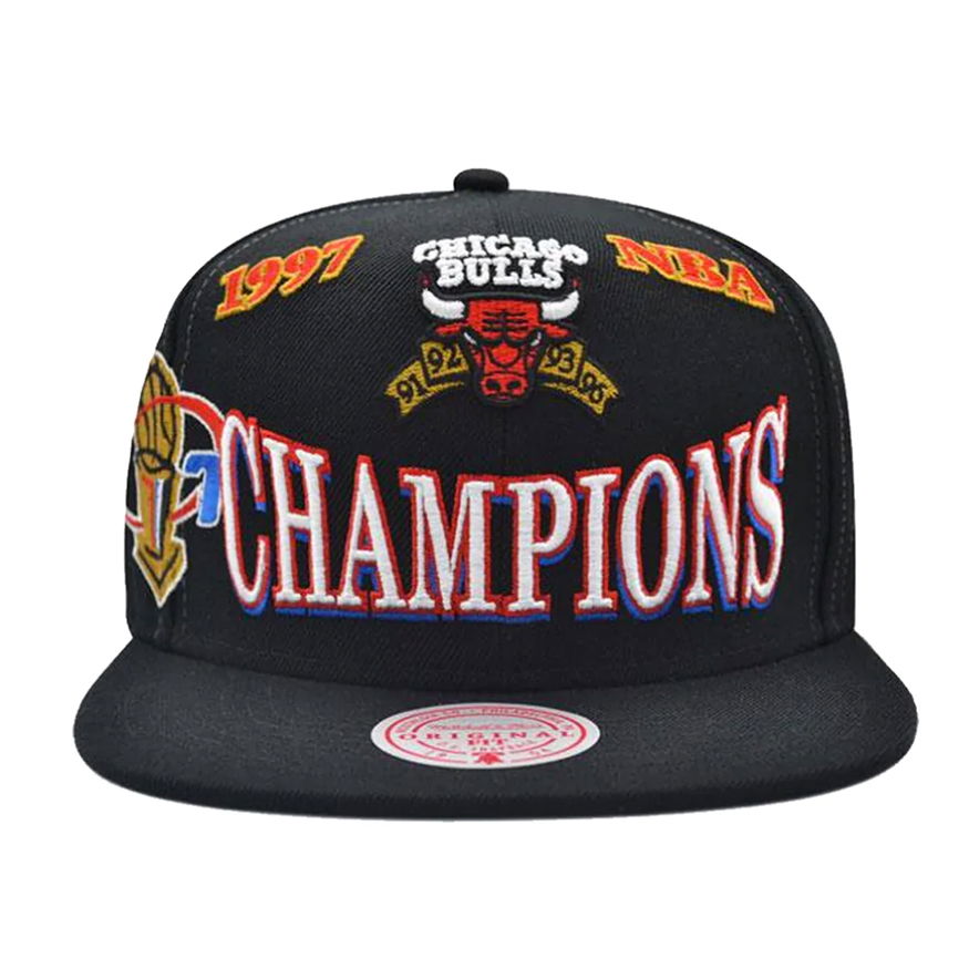 Šiltovka Mitchell & Ness NBA 97 Champions Snapback HWC Chicago Bulls Čierna | HHSS1077-CBUYYPPPBLCK, 1