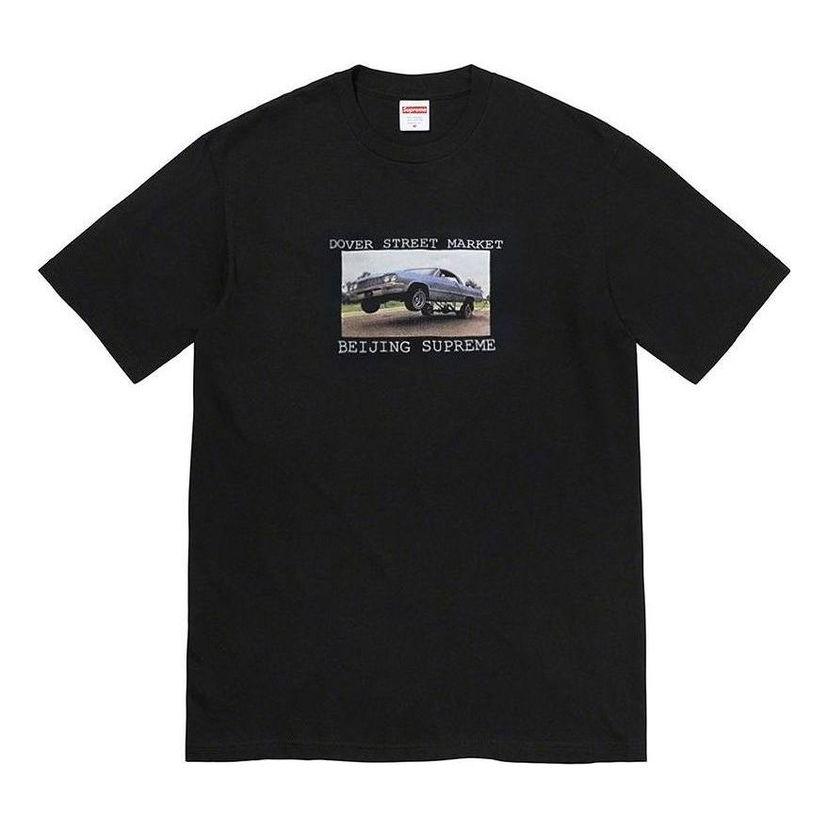Tričko Supreme DSM Market Graphic T-Shirt Čierna | SUP-FW22-420
