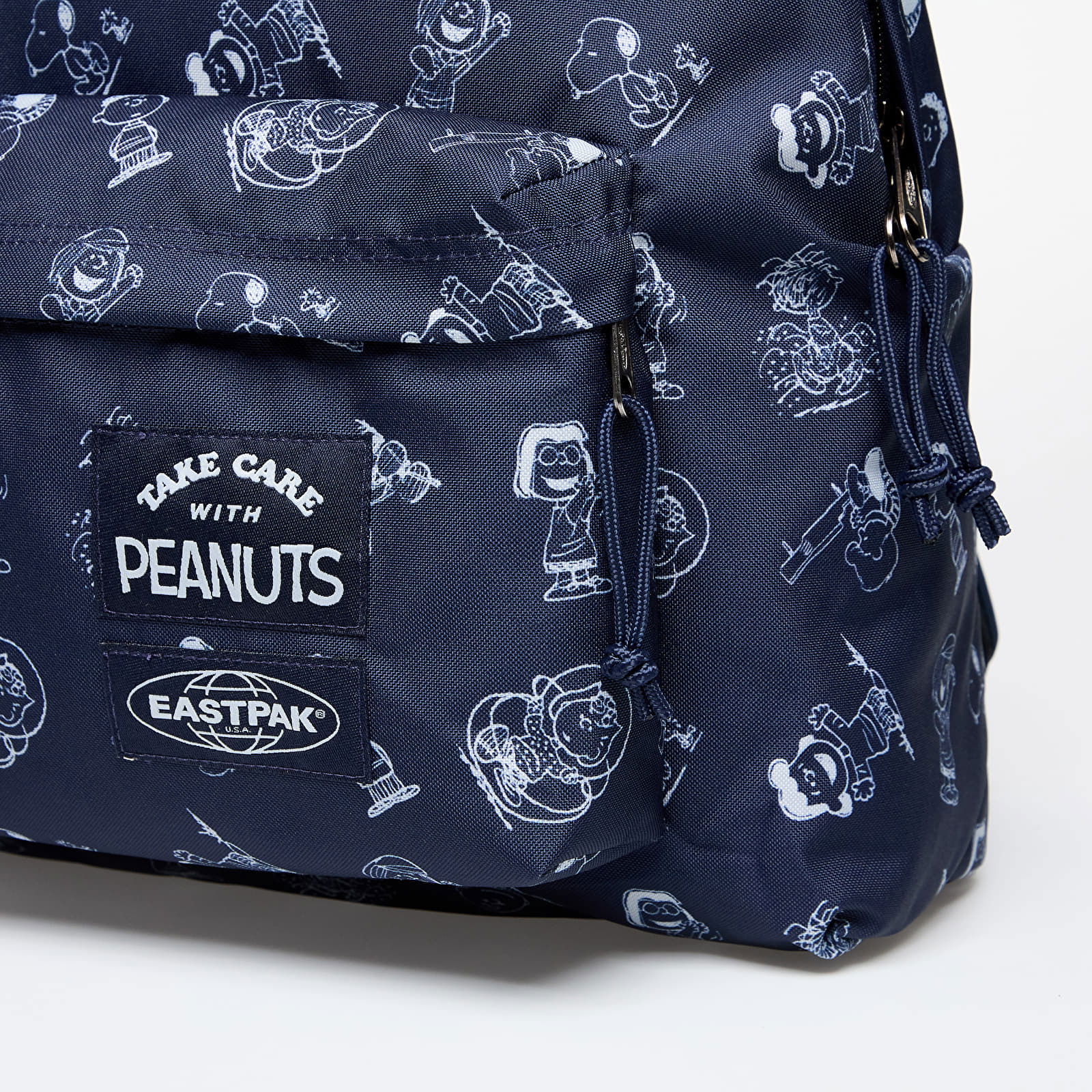 Peanuts x Padded Pak'R Navy 24 l