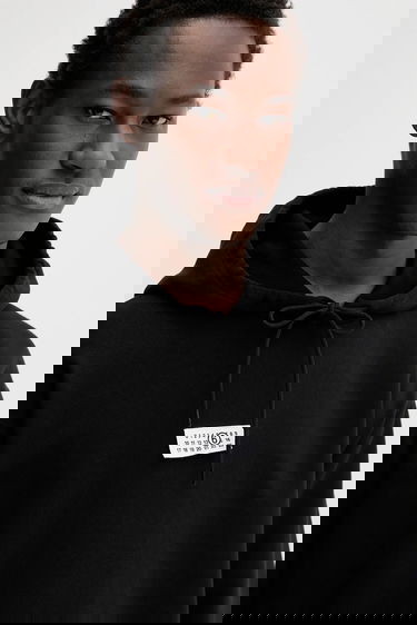 Mikina Maison Margiela Smooth Hooded Sweatshirt MM6 Maison Margiela x MM6 Wardro Čierna | SH0GU0033.M25025.900, 3