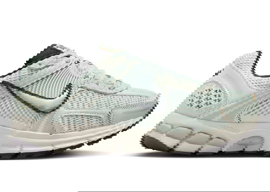 Tenisky a topánky Nike Zoom Vomero 5 Light Silver Chrome W Zelené | FN6742-001, 0
