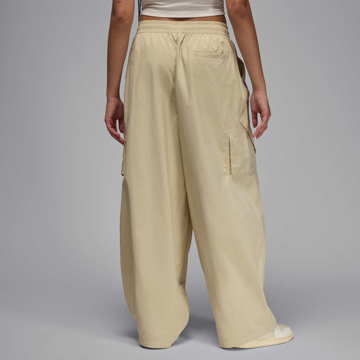 Cargo nohavice Jordan Jordan Flight Chicago Parachute Pants Béžová | HM6144-206, 1