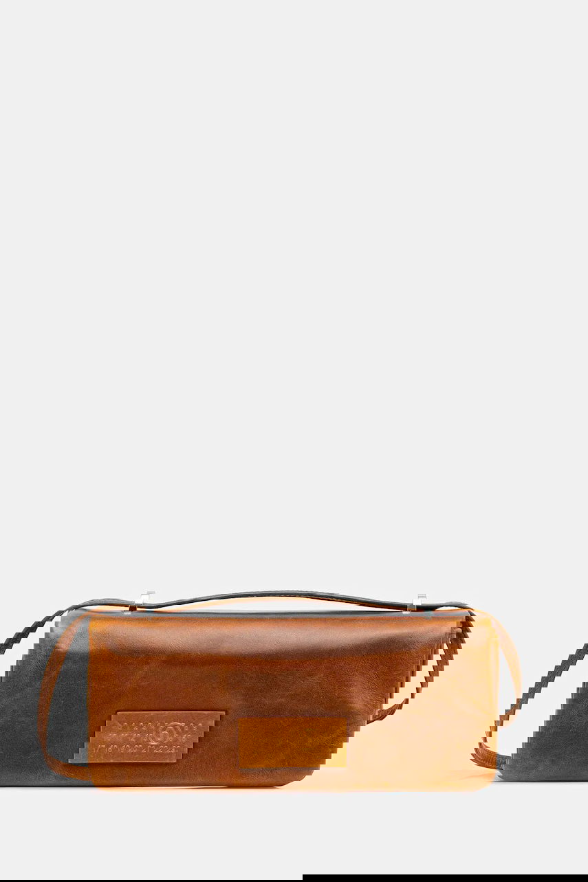 Taška cez rameno Maison Margiela MM6 Maison Margiela Leather Shoulder Bag Hnedá | SB5ZH0022.P7187.T2222, 0