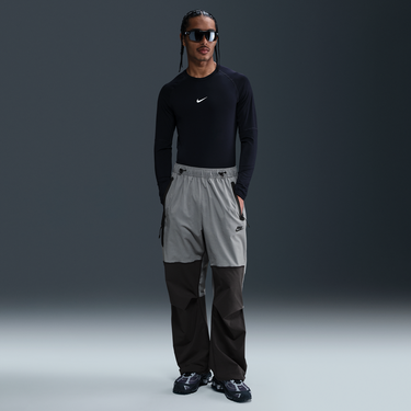 Cargo nohavice Nike Nike Tech Woven Loose-Fit Pants Čierna | HM7158-065, 2