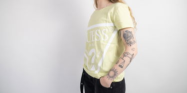 Tričko GUESS t-shirt xs Žltá | O1GA56JA911-G8CX, 7