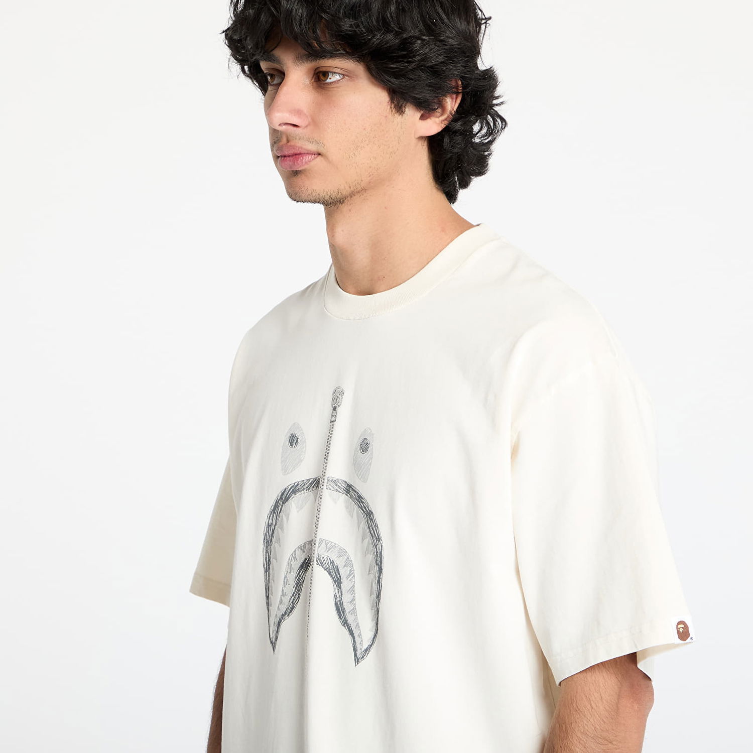 Tričko BAPE Relaxed Fit Graphic Tee Biela | 001CSK801316M IVY, 1