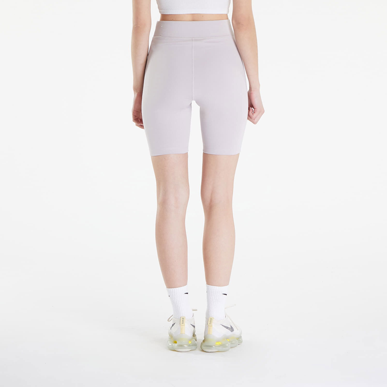 Sportswear Classics High-Waisted 8" Biker Shorts Pale Pink