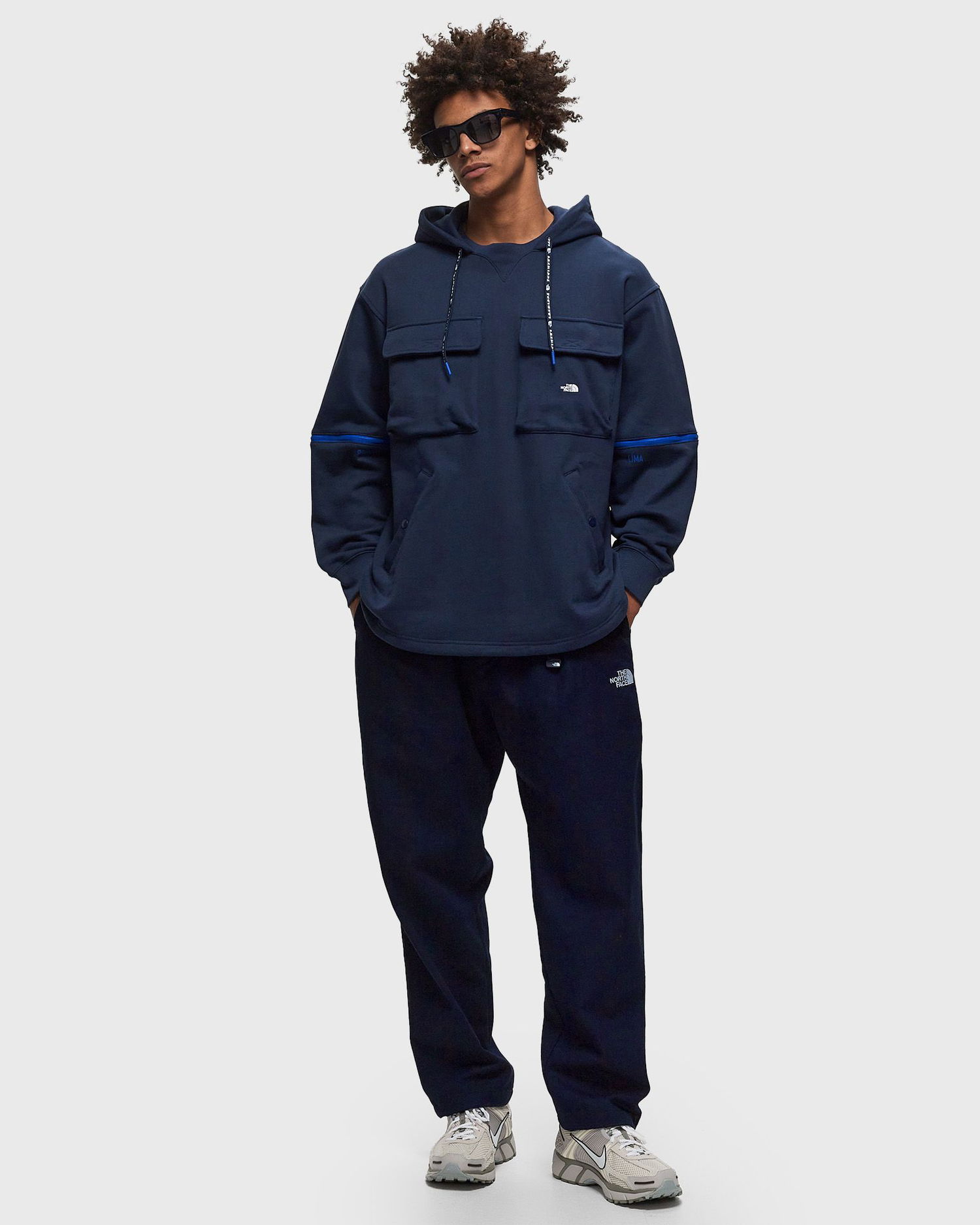 Bunda The North Face UE Hybrid Hooded Jacket in Summit Navy Navy | NF0A884T8K21, 1