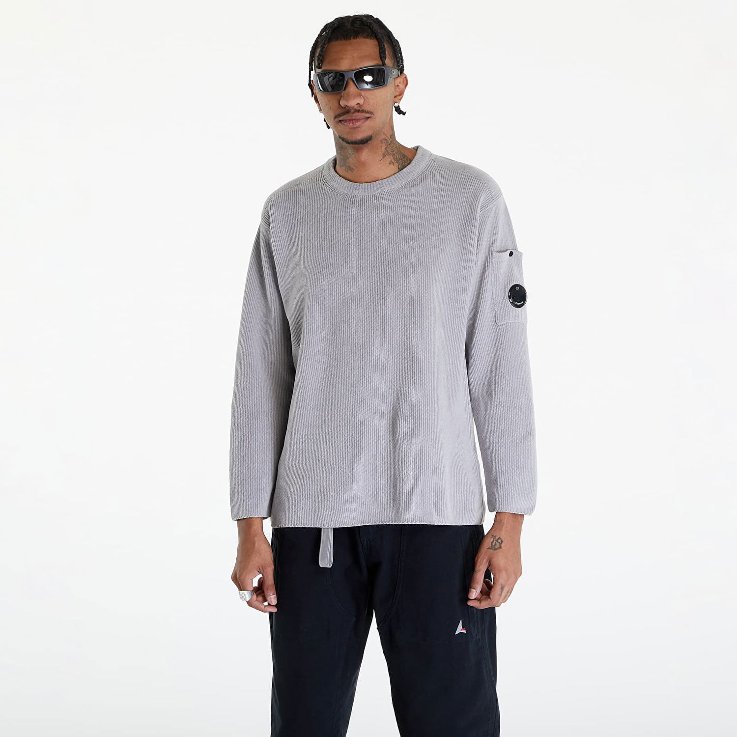Sveter C.P. Company Crew Neck Sweater Drizzle Grey Šedá | 16CMKN043A005687G-913, 0
