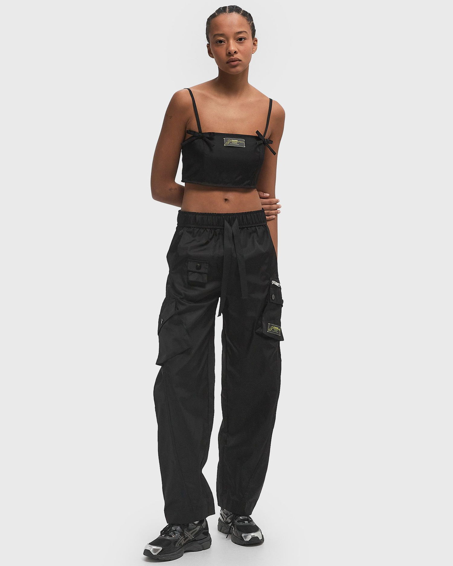 Crop Top GANNI Ganni Duchesse Nylon Strap Top Čierna | W0483-099, 1