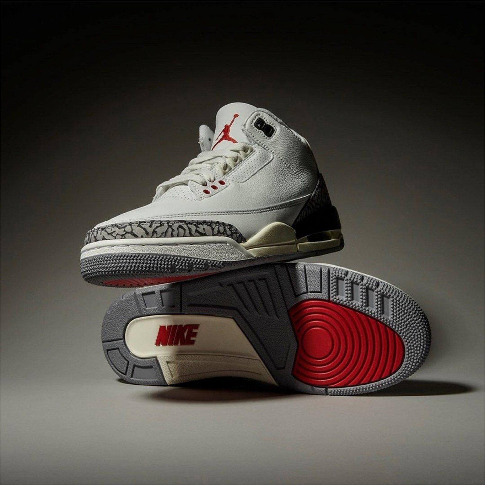 Flex tenisky týždňa - Air Jordan 3 Retro "White Cement Reimagined"